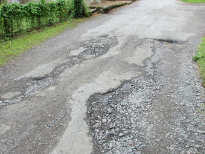 Potholes are causing more driver breakdowns according to RAC 